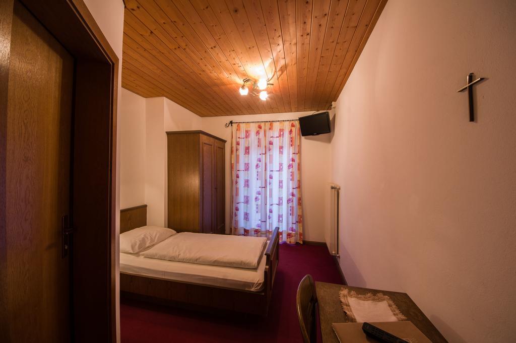 Gasthof Loewen Nova Levante Oda fotoğraf